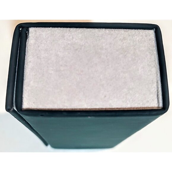 Perry Ellis Collapsible Magnetic Glasses Case - Picture 4 of 4